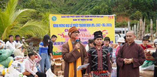 Đại Lộc: Ban Từ thiện Xã hội Phật giáo huyện tổ chức chương trình “Ấm áp mùa đông” tại huyện Tây Giang