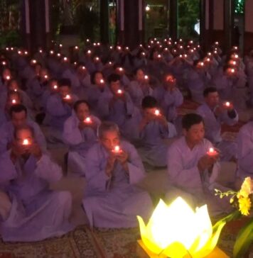 Video QCB: Thăng Bình – Lễ hoa đăng kỷ niệm Đức Phật Thích Ca thành đạo tại chùa Giác Nguyên và chùa Phước Ấm