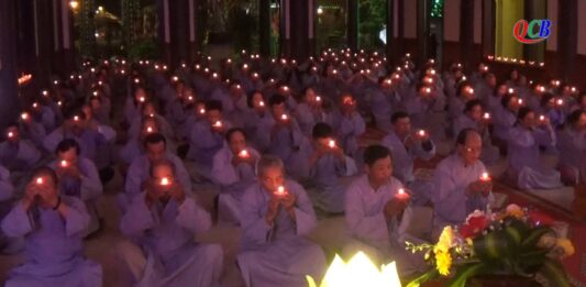 Video QCB: Thăng Bình – Lễ hoa đăng kỷ niệm Đức Phật Thích Ca thành đạo tại chùa Giác Nguyên và chùa Phước Ấm