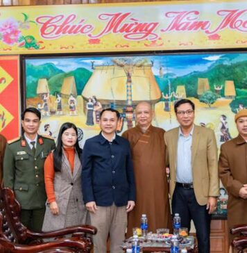 Video QCB: Ban Trị sự PG tỉnh Quảng Nam thăm, làm việc với lãnh đạo huyện Đông Giang