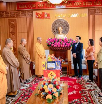 Ban Thường trực Ban Trị sự PG tỉnh Quảng Nam chúc Tết lãnh đạo các cơ quan chính quyền tỉnh và thành phố Tam Kỳ