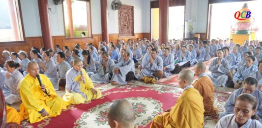 Đại Lộc: Hơn 400 hành giả tham dự khóa tu Bát quan trai