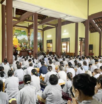 Tam Kỳ: Hơn 400 Phật tử tham dự khóa tu Bát quan trai đầu năm tại chùa Tam Bảo