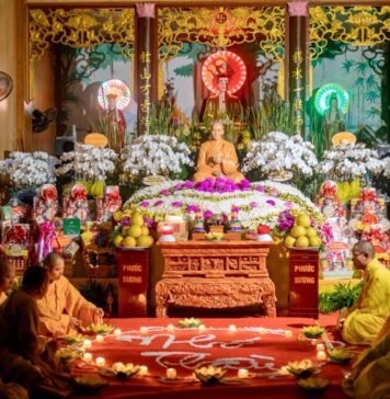Phú Ninh: Đốt nến tri ân tưởng niệm cố HT.Thích Thiện Đạt