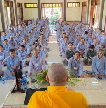 Điện Bàn: Khóa tu bát quan trai cụm cánh Tây