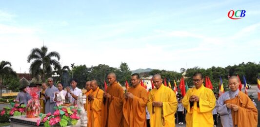 Phú Ninh: Phật giáo huyện viếng nghĩa trang Liệt sĩ nhân mùa Phật đản PL. 2568