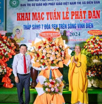 Video QCB: Phật giáo tỉnh Quảng Nam khai mạc tuần lễ Phật đản PL.2568 và thắp sáng 7 đóa sen trên sông Vĩnh Điện