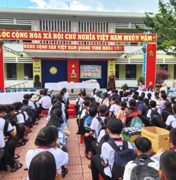 Đại Lộc: Ban TTXH Phật giáo huyện tổ chức “Vui hội Trăng rằm” tại Trường TH và THCS Đại Tân