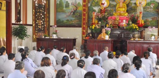 Video QCB: Thăng Bình – Phật tử cụm cánh Đông cộng tu tại chùa Phước An
