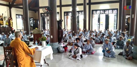 Tam Kỳ: Khóa tu dành cho người khiếm thị tại chùa Đạo Nguyên