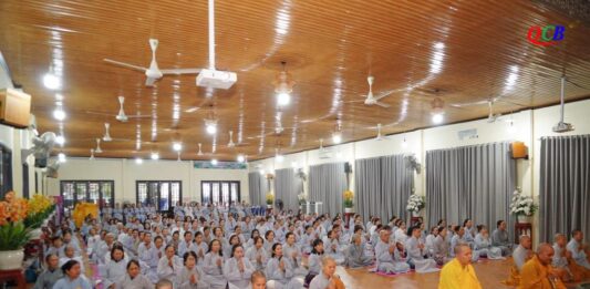 Hội An: Gần 300 đạo hữu Phật tử tham gia khóa tu ngày an lạc