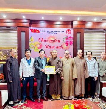 Núi Thành: Ban Trị Sự GHPGVN huyện thăm và chúc Tết lãnh đạo chính quyền nhân dịp đón tết Ất Tỵ